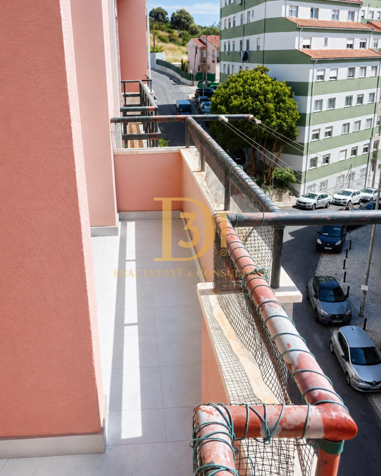 Apartamento T3 para Venda em Agualva e Mira-Sintra Foto 24