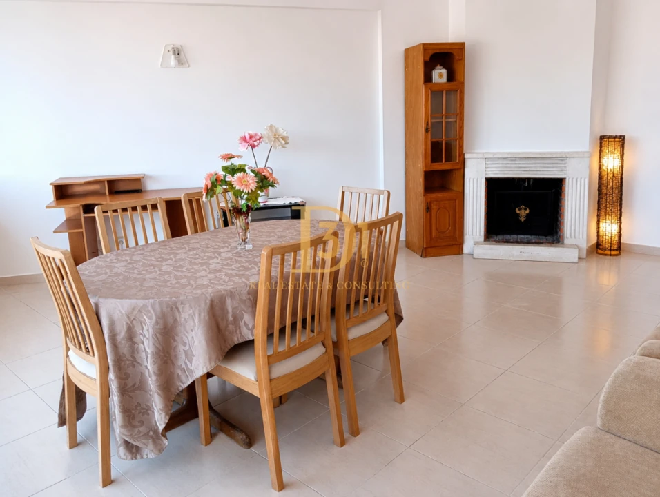 Apartamento T3 para Venda em Agualva e Mira-Sintra Foto 3