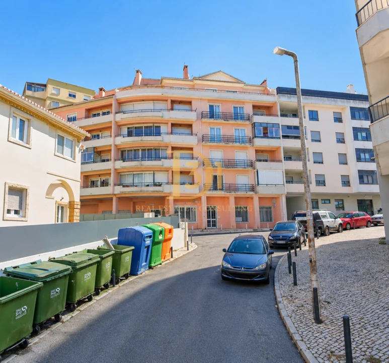 Apartamento T3 para Venda em Agualva e Mira-Sintra Foto 19