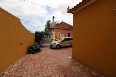 Moradia T3 para Venda em Funchal (Santa Luzia)