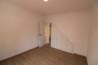 Moradia T3 para Venda em Funchal (Santa Luzia)