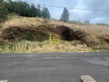 Terreno para Venda em Caniço