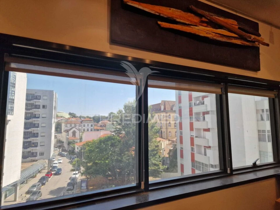 Escritório para Arrendamento em Lordelo do Ouro e Massarelos Foto 2