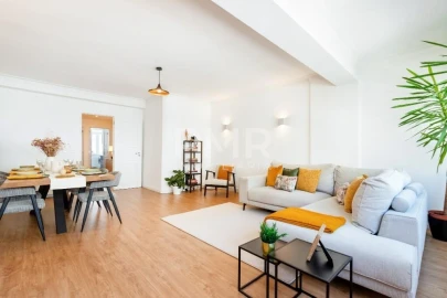 Apartamento T3 para Venda em Benfica