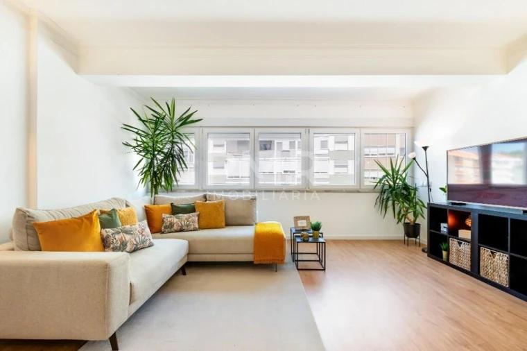 Apartamento T3 para Venda em Benfica Foto 15