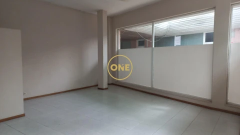 Loja para Arrendamento em Braga (Maximinos, Sé e Cividade)