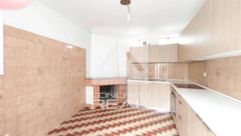 Moradia T3 para Venda em Cedrim e Paradela
