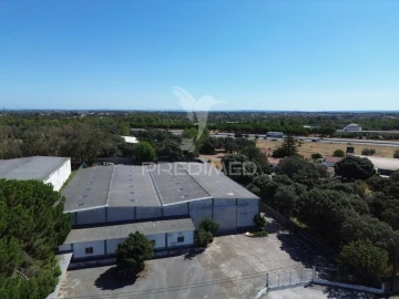 Armazém para Venda em Bugalhos