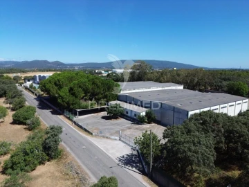 Armazém para Venda em Bugalhos
