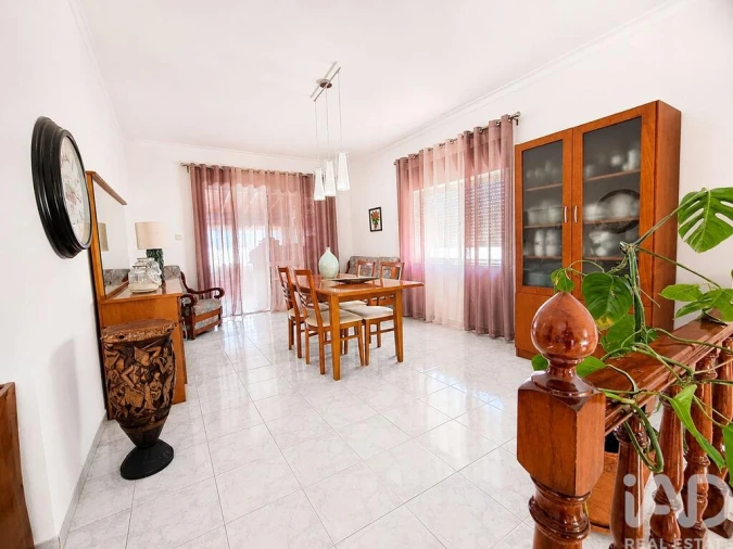 Prédio para Venda em Comenda Foto 3