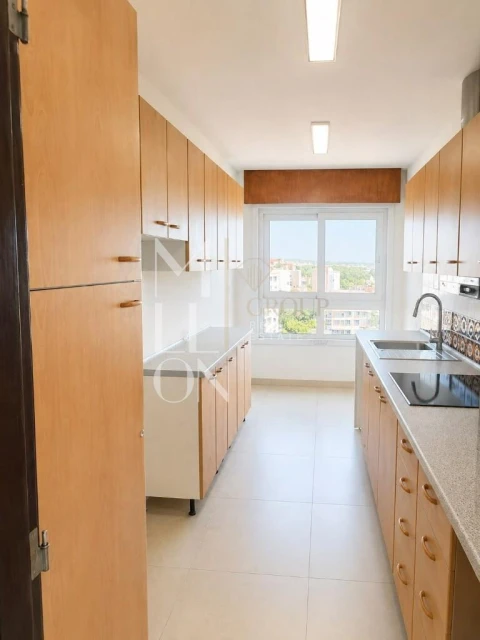 Apartamento T3 para Venda em Corroios