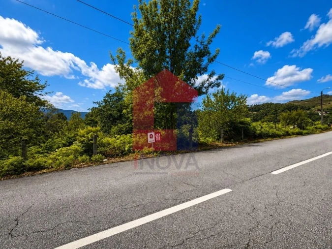 Terreno para Venda em Aboim da Nóbrega e Gondomar Foto 7