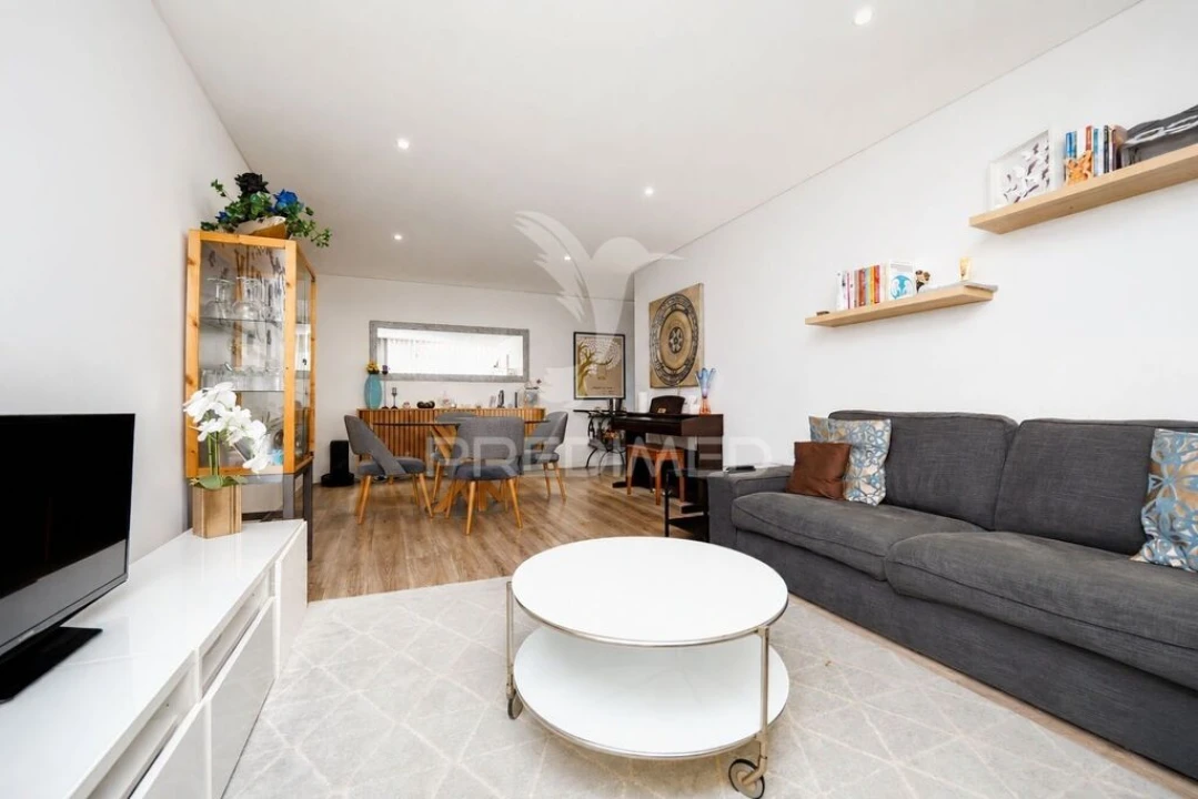 Apartamento T3 para Venda em Ferreiros e Gondizalves Foto 11