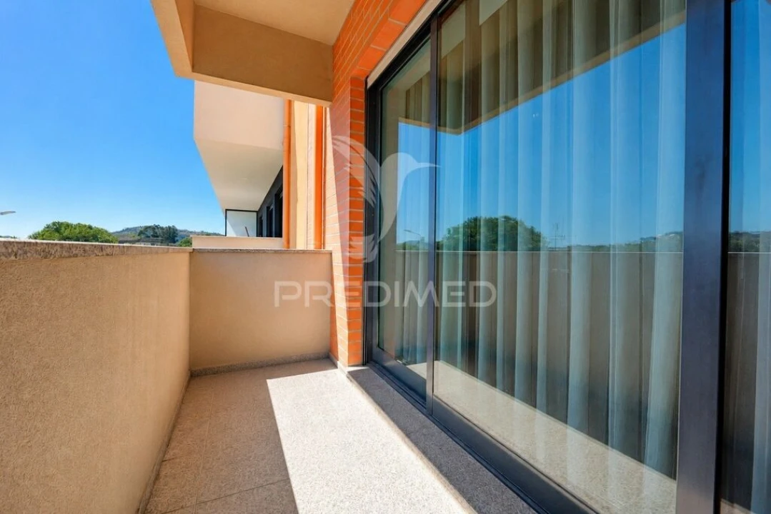 Apartamento T3 para Venda em Ferreiros e Gondizalves Foto 17