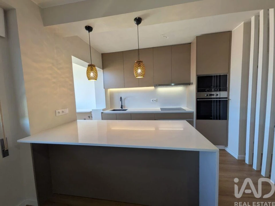 Apartamento T4 para Venda em Ramalde Foto 7