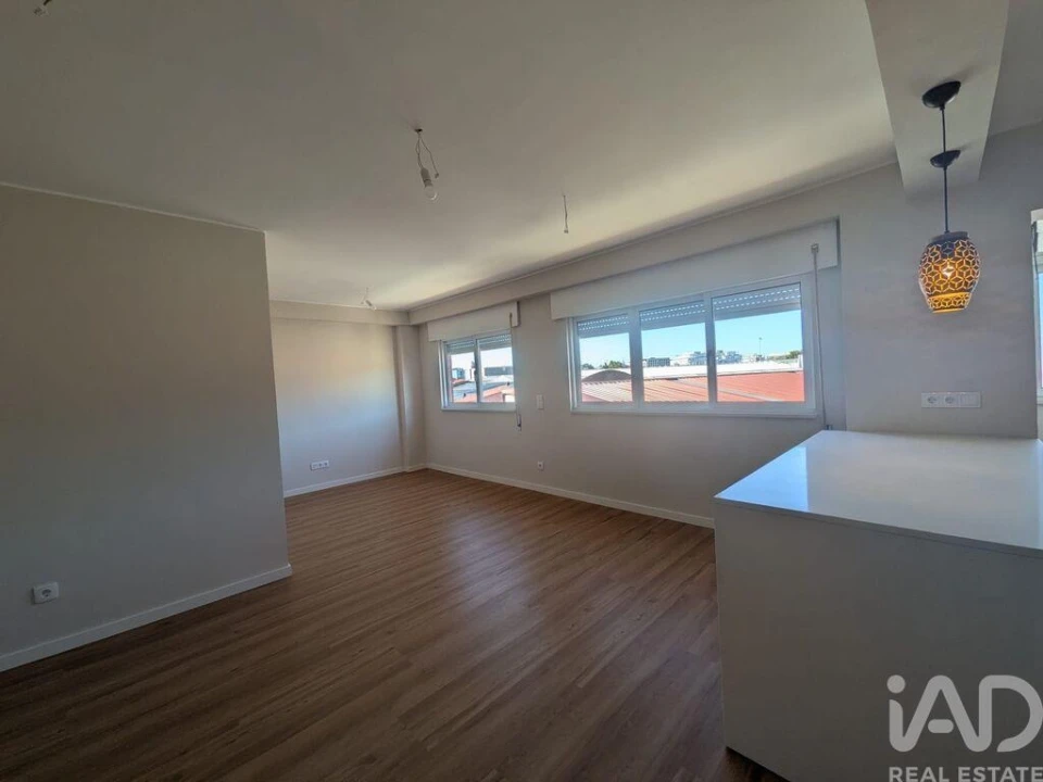 Apartamento T4 para Venda em Ramalde Foto 8