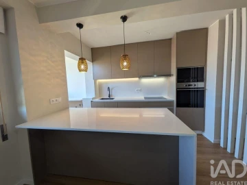 Apartamento T4 para Venda em Ramalde