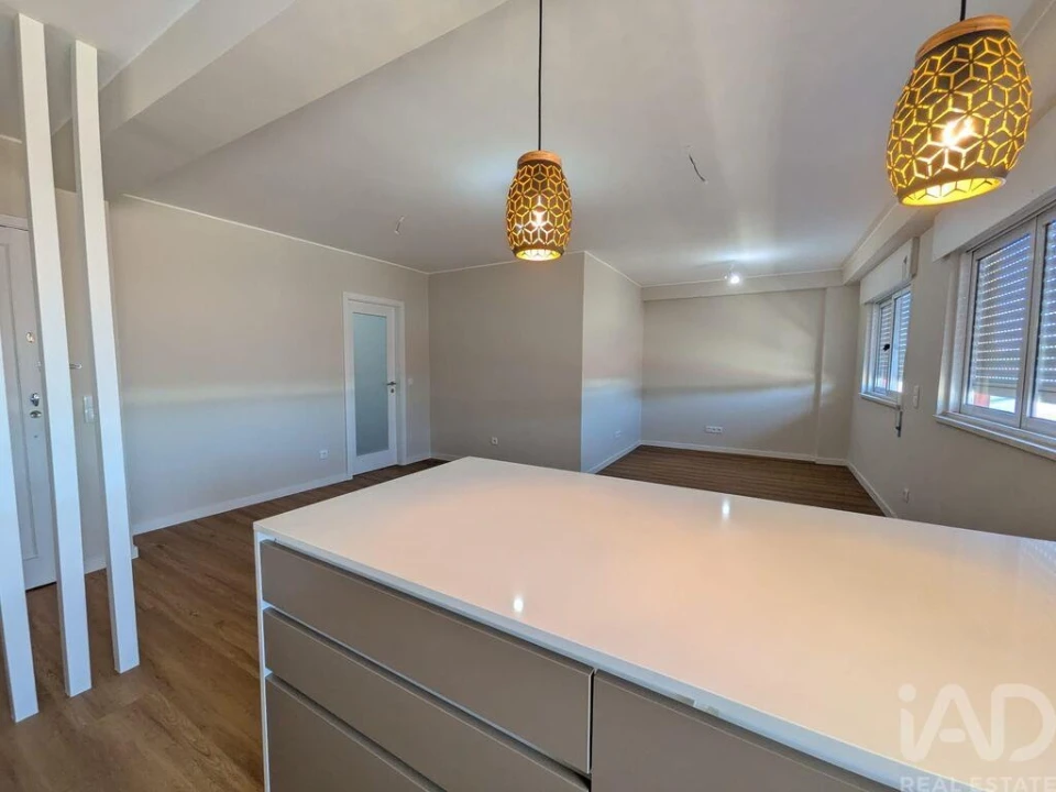 Apartamento T4 para Venda em Ramalde Foto 4