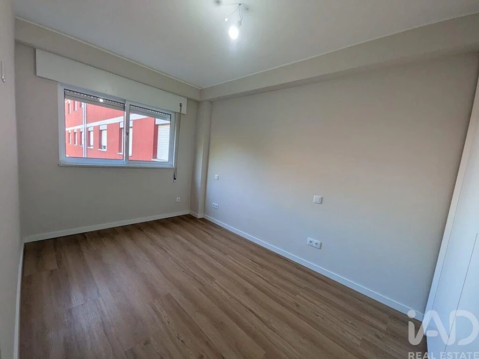 Apartamento T4 para Venda em Ramalde Foto 18