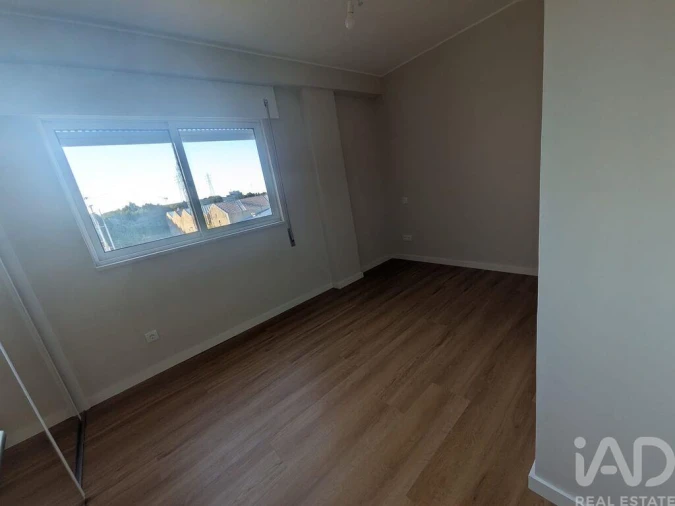 Apartamento T4 para Venda em Ramalde Foto 12