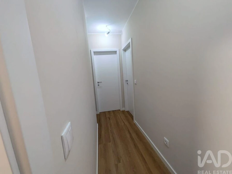 Apartamento T4 para Venda em Ramalde Foto 13