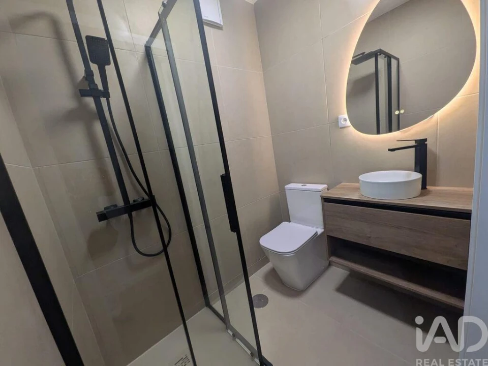 Apartamento T4 para Venda em Ramalde Foto 17