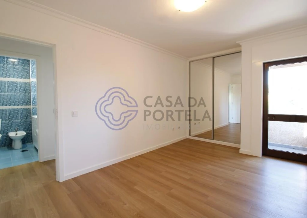 Apartamento T2 para Venda em Rio Tinto Foto 12