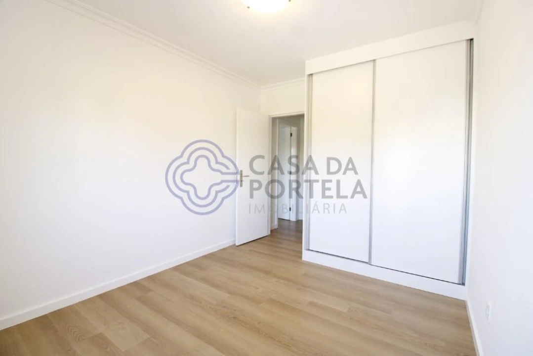 Apartamento T2 para Venda em Rio Tinto Foto 5