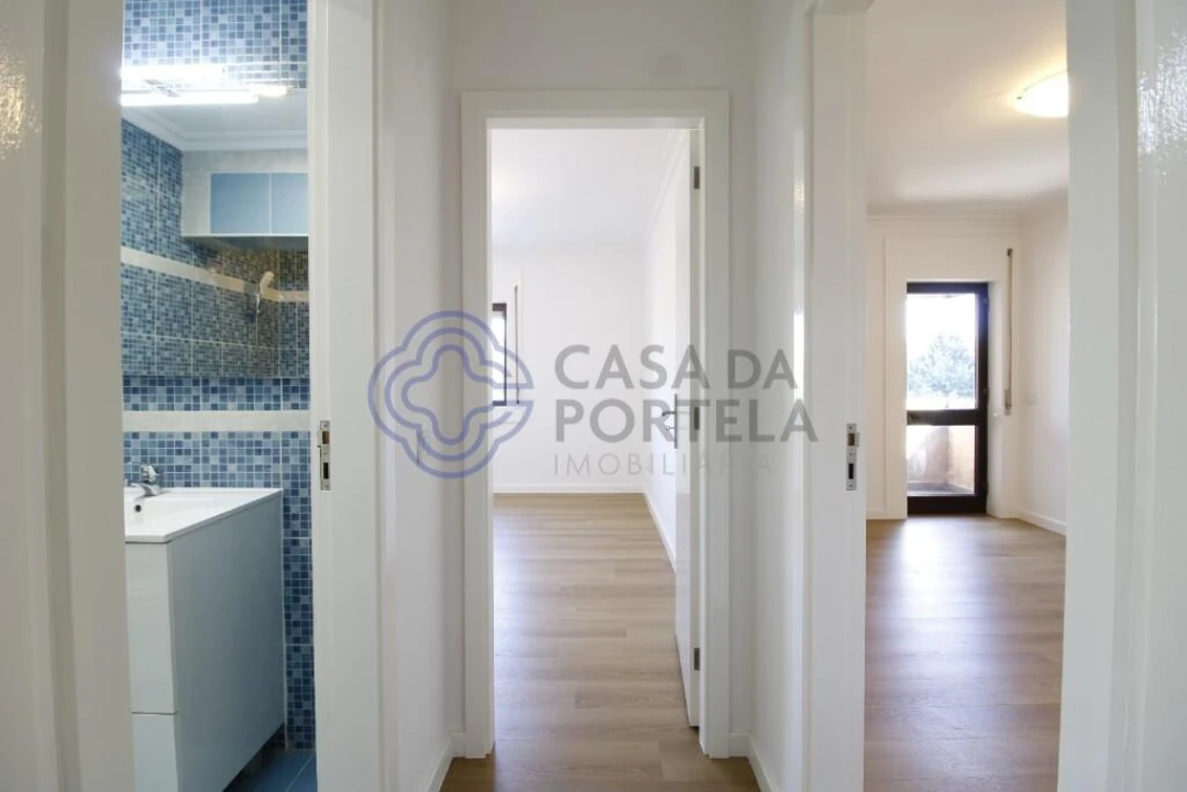Apartamento T2 para Venda em Rio Tinto Foto 14