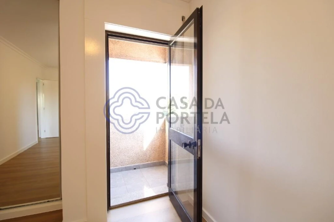 Apartamento T2 para Venda em Rio Tinto Foto 13