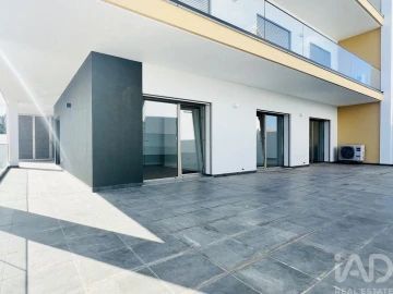 Apartamento T3 para Venda em Parceiros e Azoia