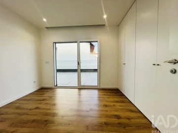 Apartamento T3 para Venda em Parceiros e Azoia