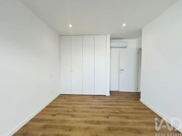 Apartamento T3 para Venda em Parceiros e Azoia