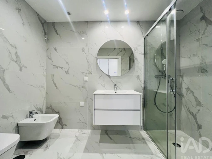 Apartamento T3 para Venda em Parceiros e Azoia Foto 16