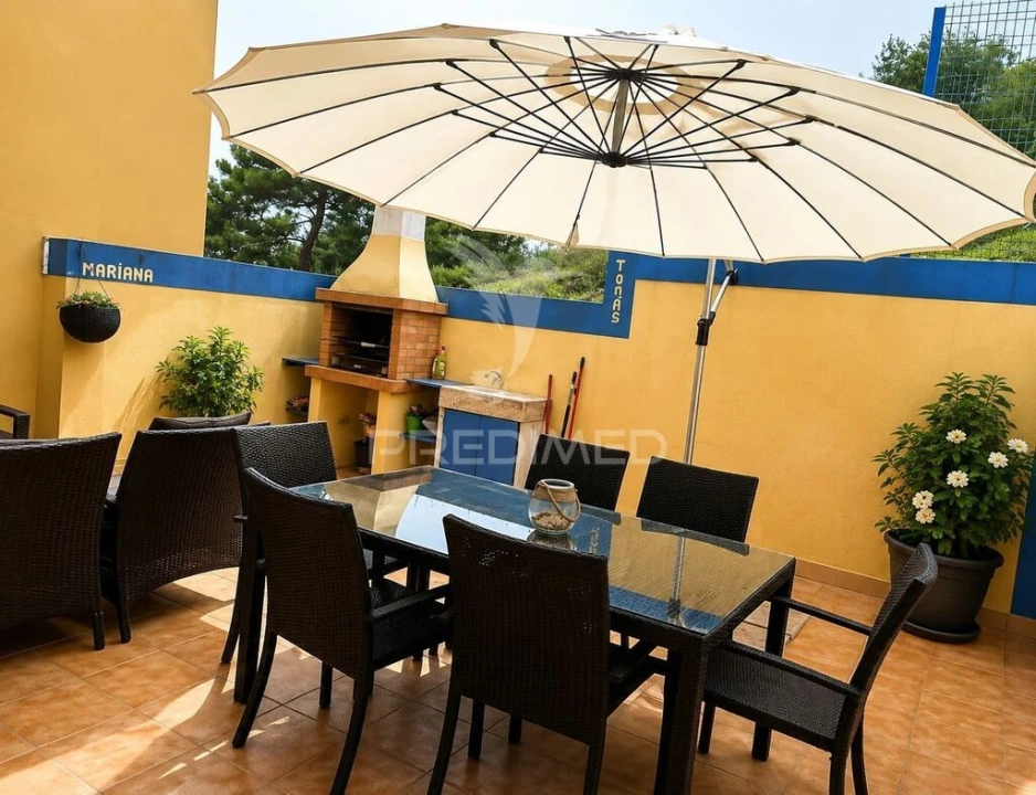 Apartamento T2 para Venda em Nazare Foto 11