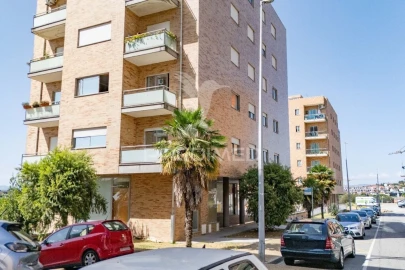 Apartamento T1 para Venda em Real, Dume e Semelhe