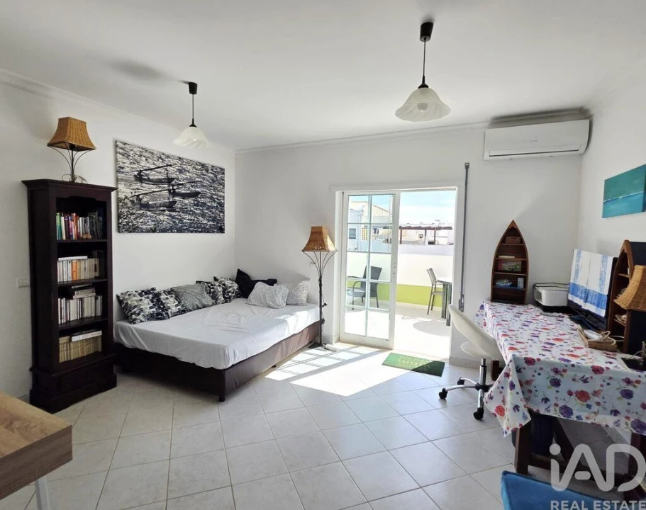 Apartamento T1 para Venda em Santa Luzia Foto 4