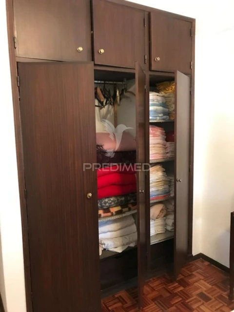 Apartamento T4 para Venda em Almeirim