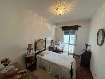 Apartamento T4 para Venda em Almeirim