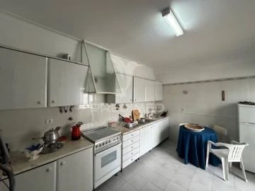 Apartamento T4 para Venda em Almeirim