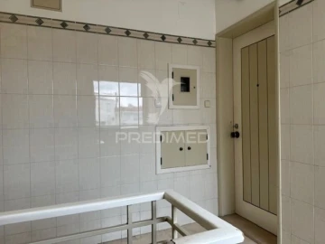 Apartamento T4 para Venda em Almeirim