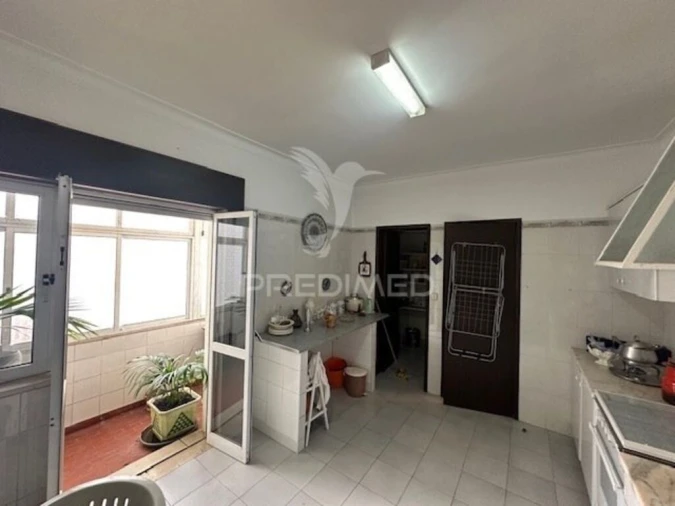 Apartamento T4 para Venda em Almeirim Foto 16
