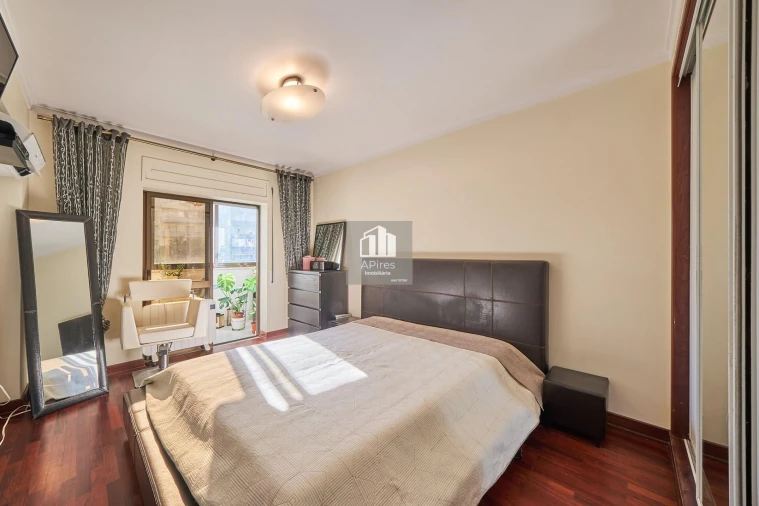 Apartamento T4 para Venda em Almada, Cova da Piedade, Pragal e Cacilhas Foto 13