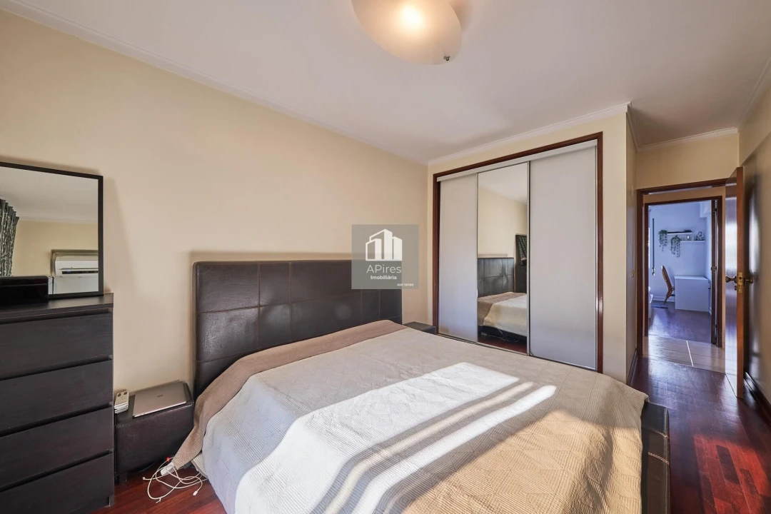 Apartamento T4 para Venda em Almada, Cova da Piedade, Pragal e Cacilhas Foto 14