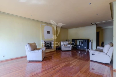 Apartamento T3 para Venda em Macieira da Lixa e Caramos