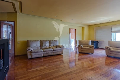 Apartamento T3 para Venda em Macieira da Lixa e Caramos
