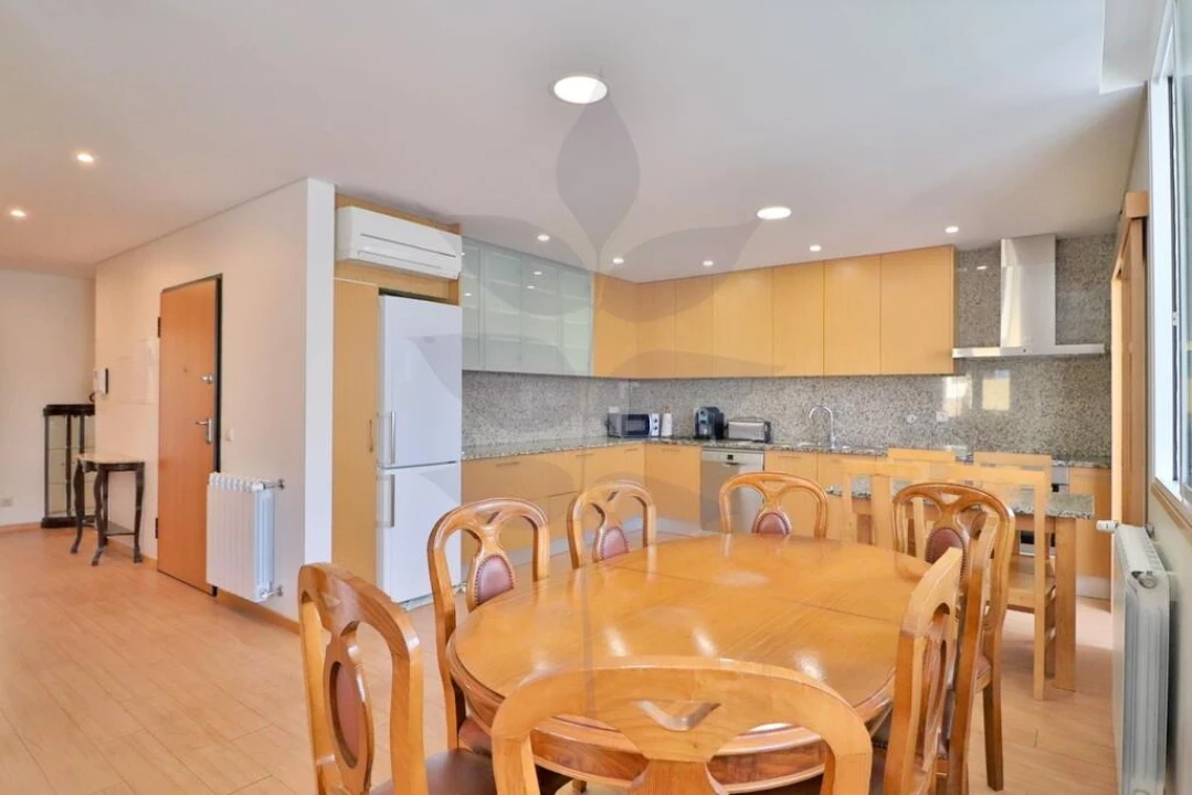 Apartamento T3 para Arrendamento em São Vitor (Braga) Foto 25