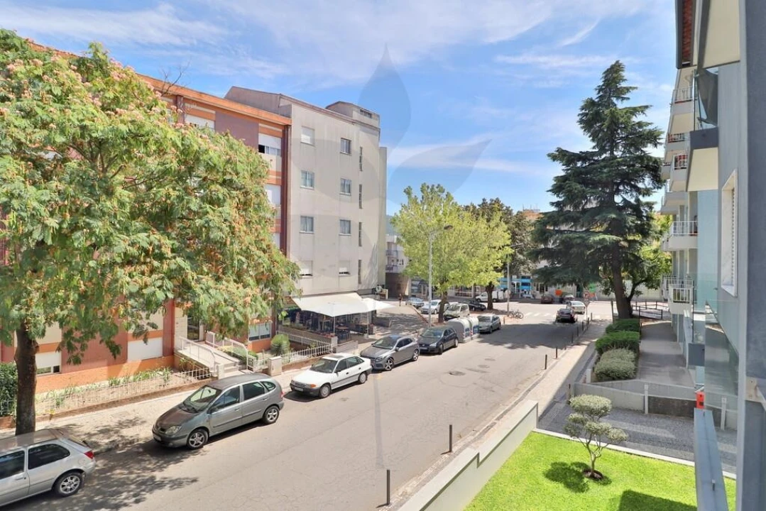 Apartamento T3 para Arrendamento em São Vitor (Braga) Foto 24