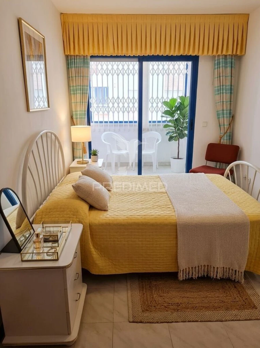 Apartamento T3 para Venda em Quarteira Foto 9
