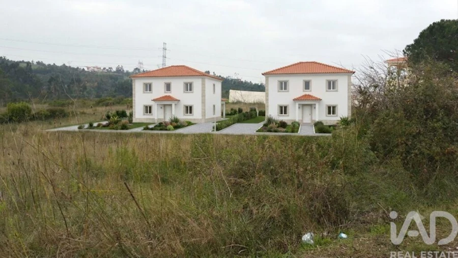 Terreno para Venda em Santo Antonio dos Olivais Foto 2